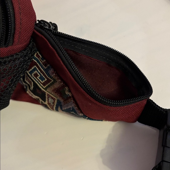 Retro Geometric Pattern Burgundy Women's Fanny Pack - Picture 8 of 9